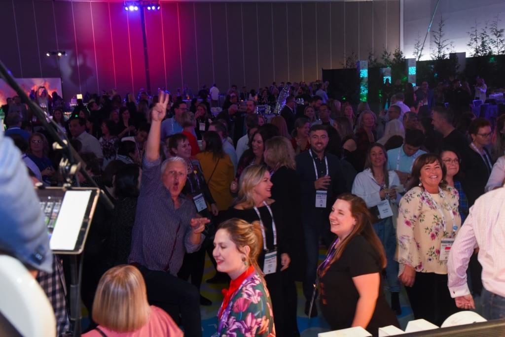 Partygoers at the conference gala held Thursday evening at the Vancouver Convention Centre as part of CSAE's 2019 Conference.