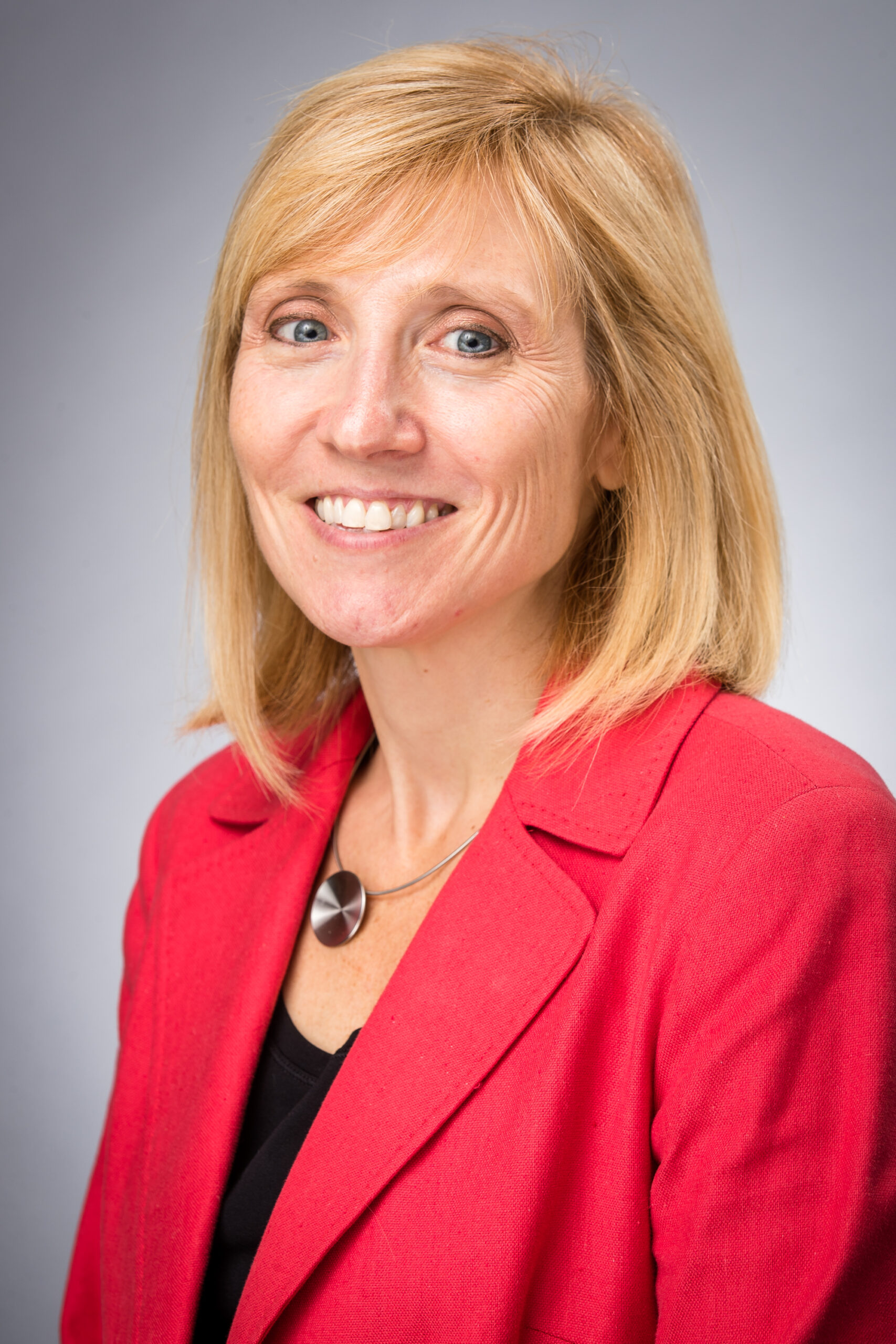 Healthy Pets, Healthy Careers Christine Shupe, CAE, Veterinary